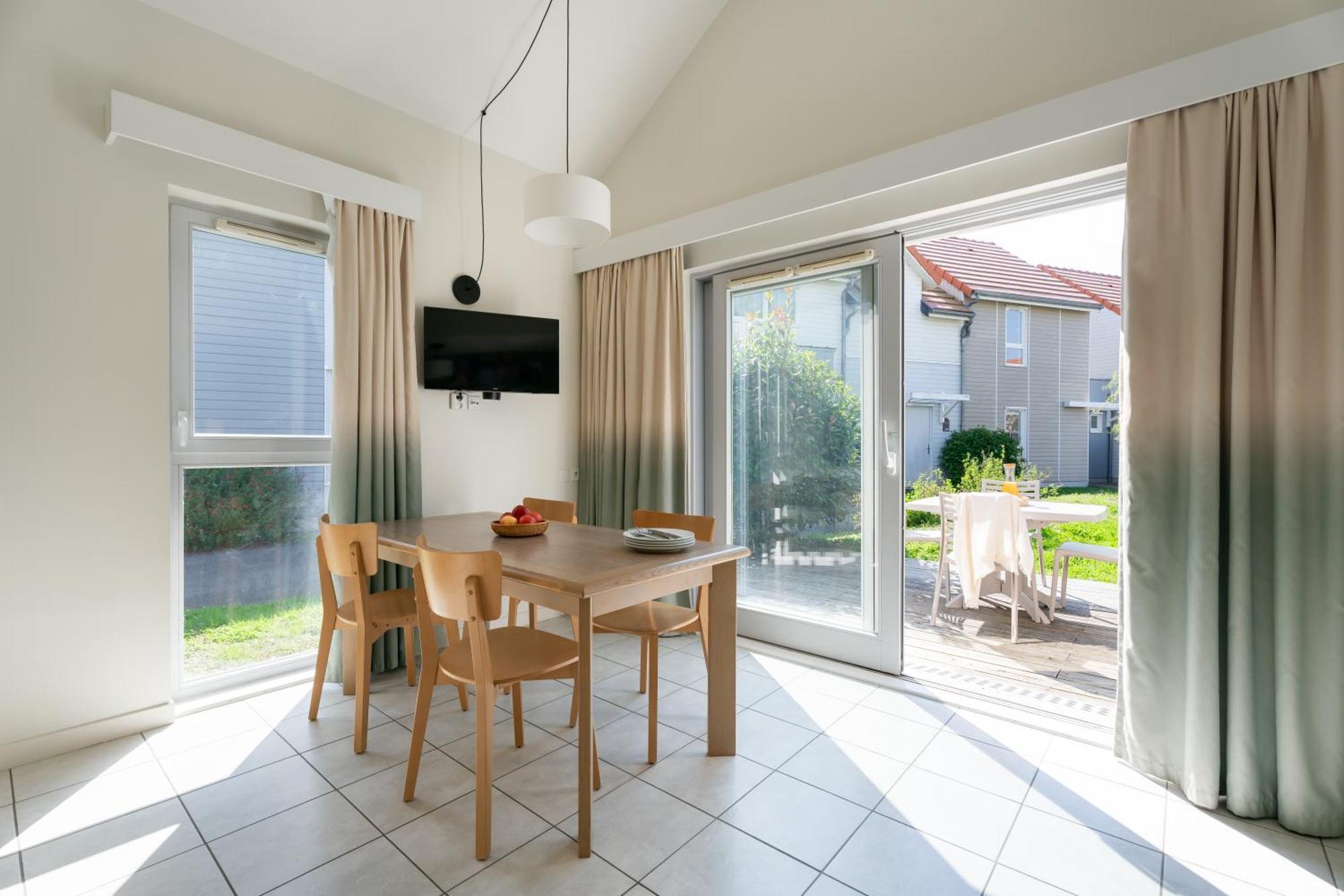 פורנישי Residence Pierre & Vacances Le Domaine Du Bois De La Gree מראה חיצוני תמונה