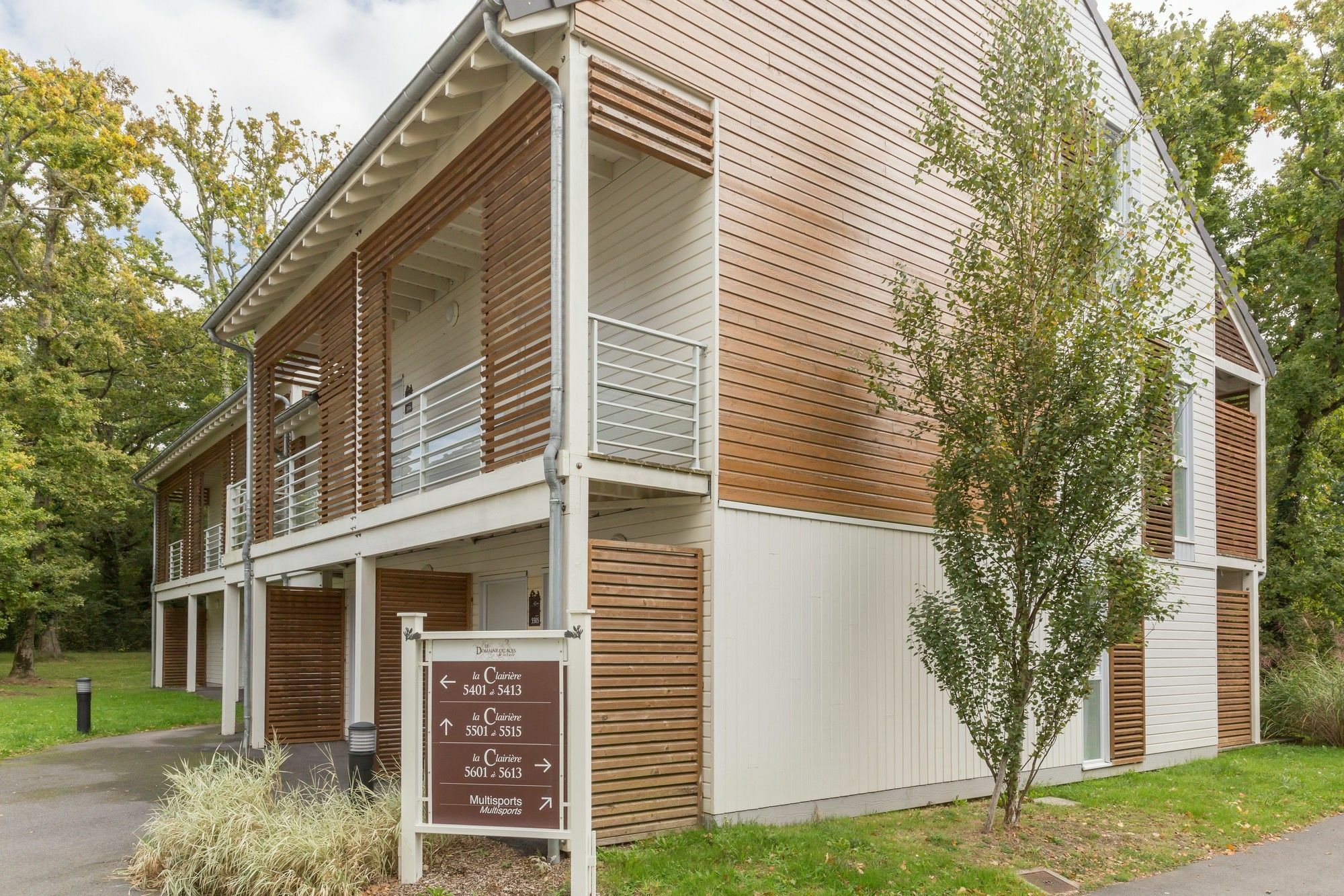 פורנישי Residence Pierre & Vacances Le Domaine Du Bois De La Gree מראה חיצוני תמונה